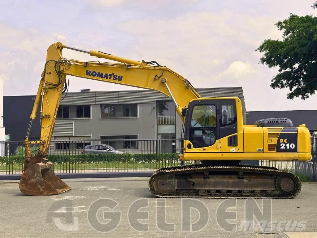 Komatsu PC210 LC-8 Roomikekskavaatorid