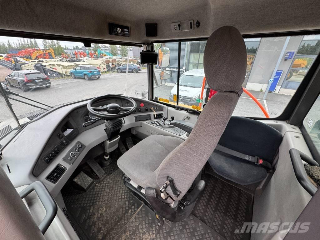 Volvo A 30 G Liigendraamiga pinnaseveokid