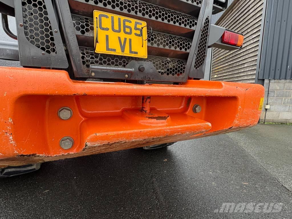 Hitachi ZW 220-5B Rataslaadurid