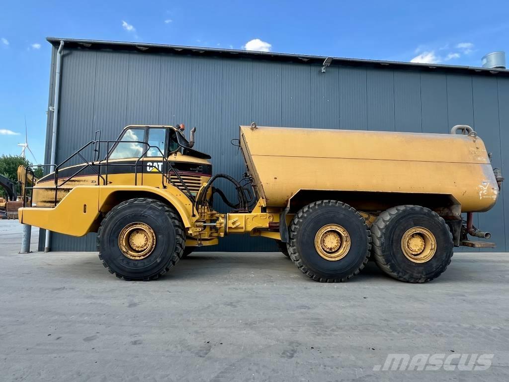 CAT 740 Water truck Liigendraamiga pinnaseveokid