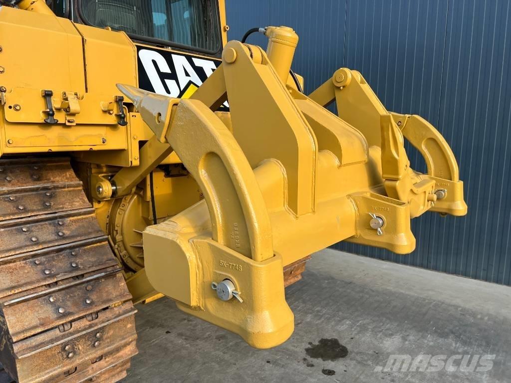 CAT D6T XL Buldooserid