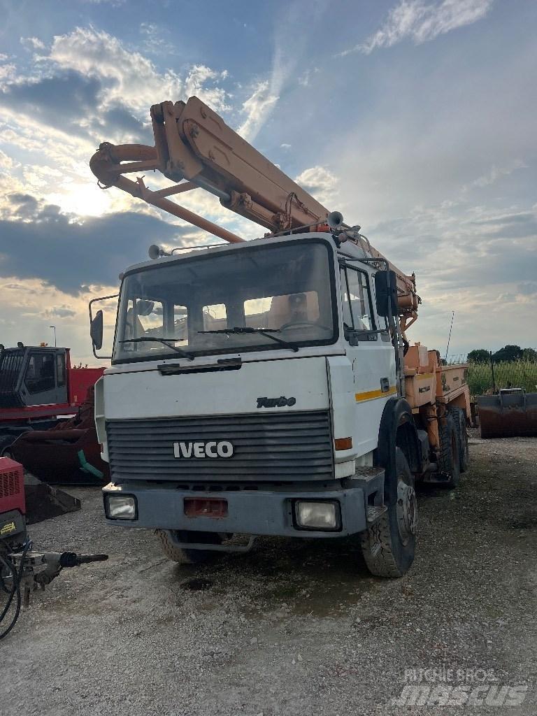 Iveco 330-36 H Kallurid
