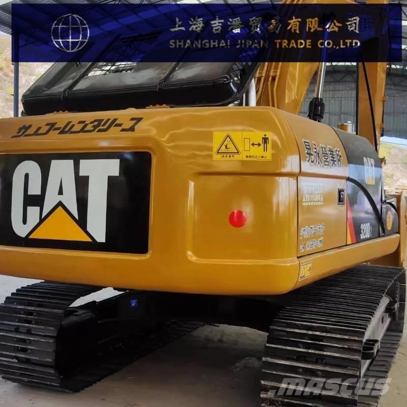 CAT 320D Roomikekskavaatorid