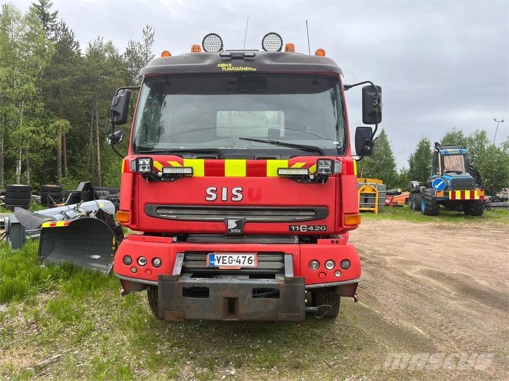 Sisu E11 420 Munitsipaalsõidukid