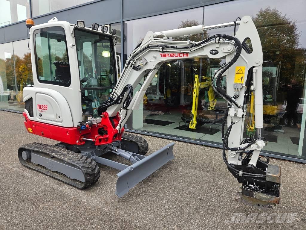 Takeuchi TB 225 Miniekskavaatorid < 7 t