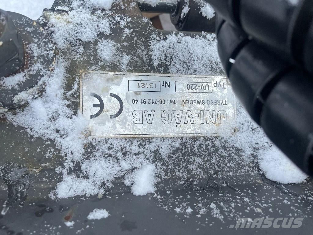 Uni-väg UV-220 Lumekoristusmasinad