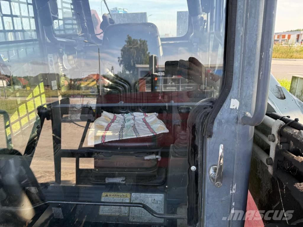 Takeuchi TL 250 Roomiklaadurid