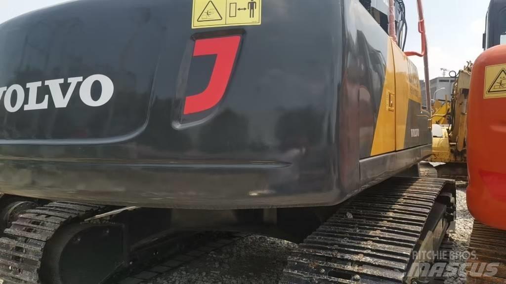 Volvo EC 290 Roomikekskavaatorid