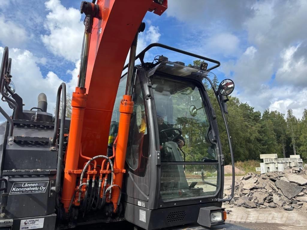 Hitachi ZX 140 W-6 Ratasekskavaatorid