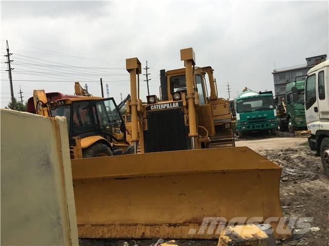 CAT D7R Buldooserid