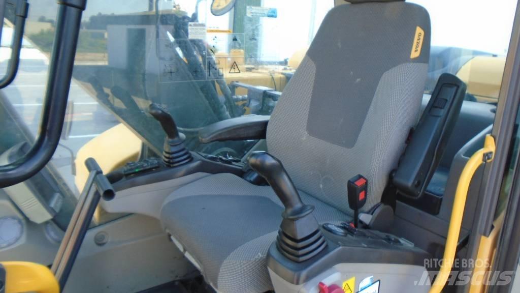 Volvo EC 160 D Roomikekskavaatorid