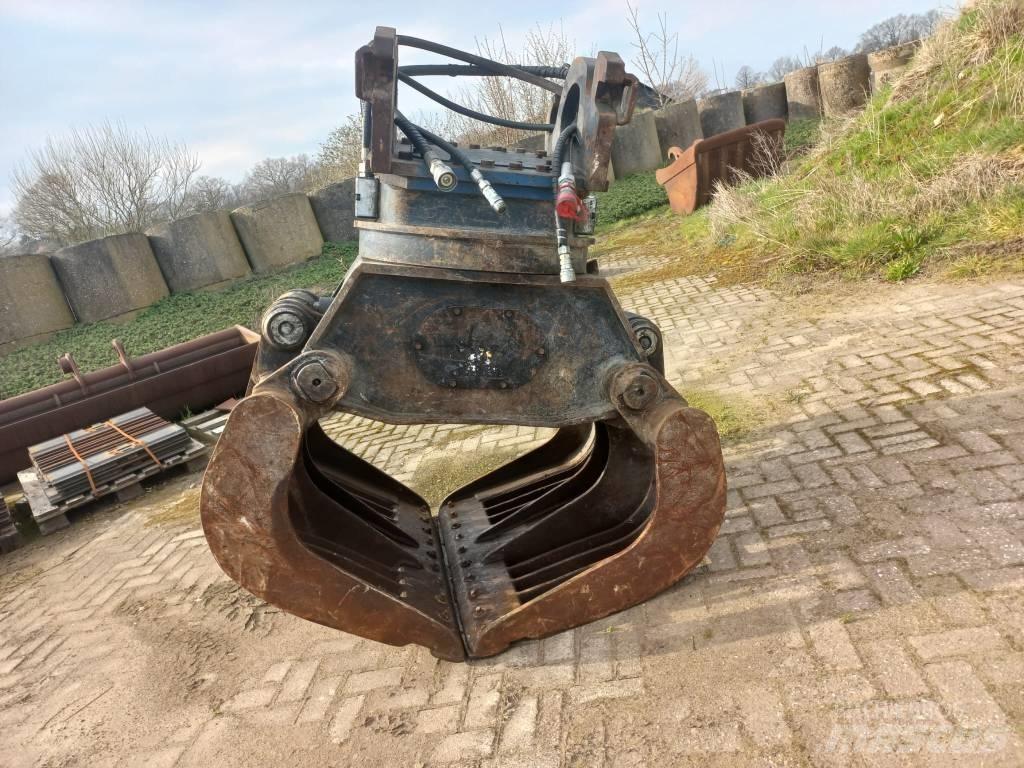 CAT G 320 B-D Haaratsid