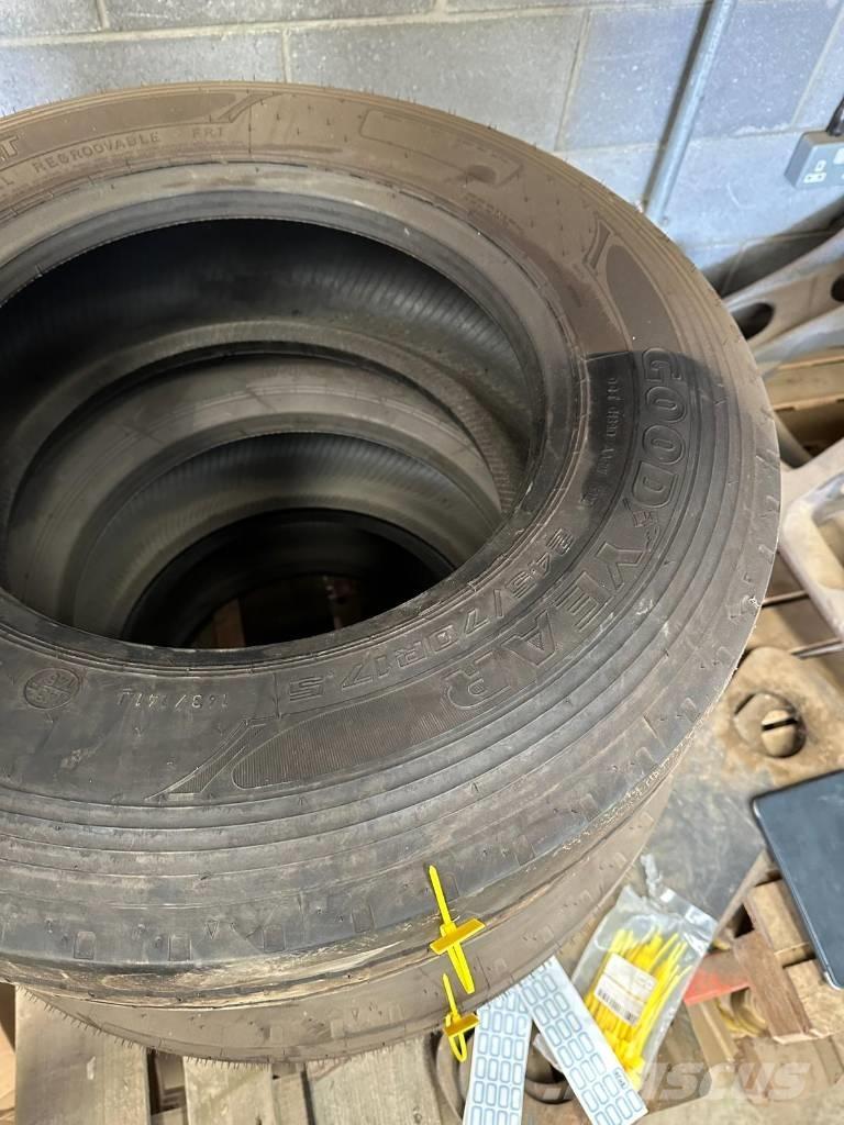 Goodyear 245/70R17 Rehvid, rattad ja veljed