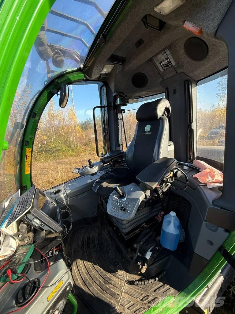 John Deere 1070 E Harvesterid