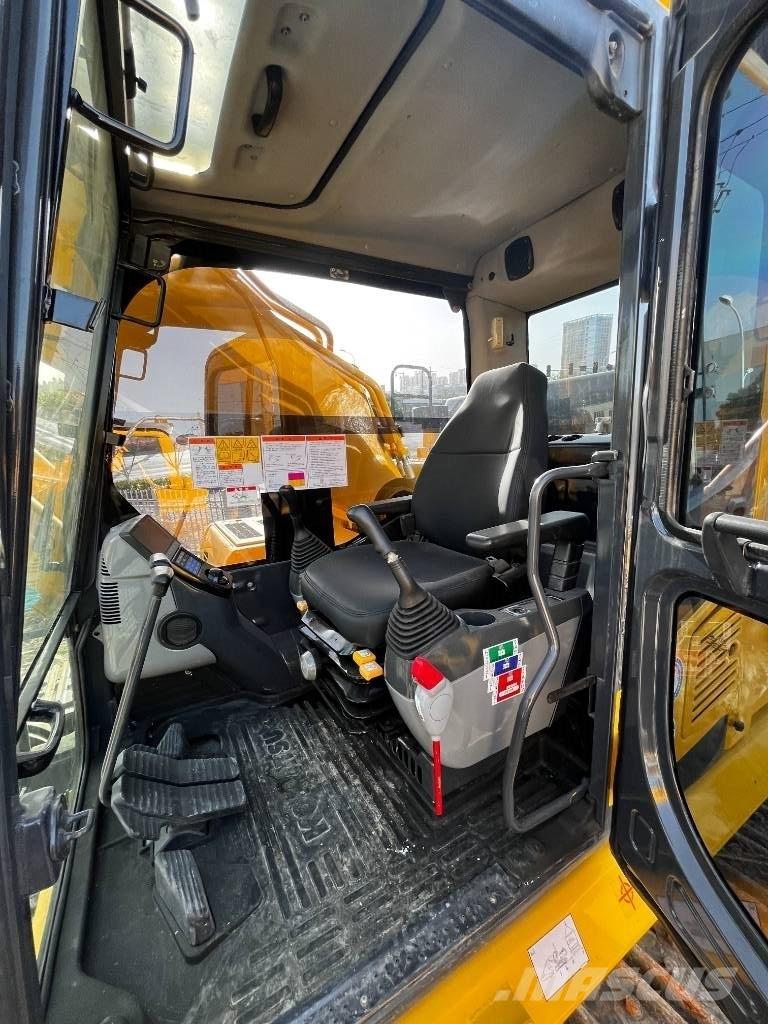 Komatsu PC 450 Roomikekskavaatorid