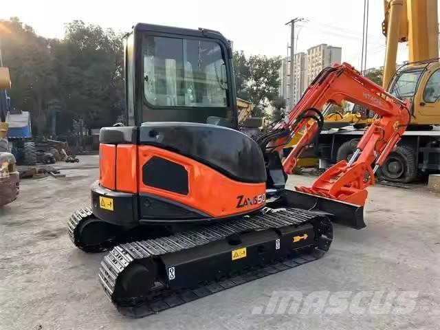 Hitachi ZX 50 Miniekskavaatorid < 7 t
