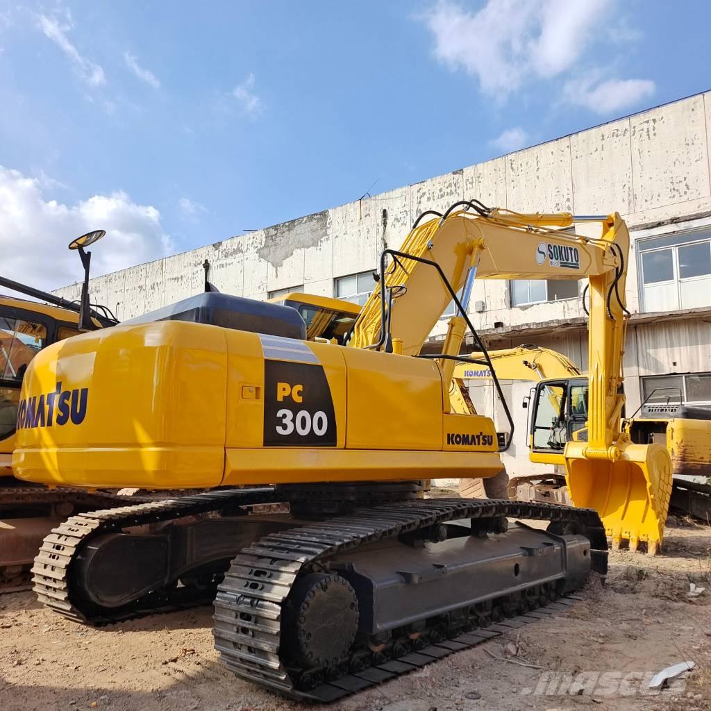 Komatsu PC 300 Roomikekskavaatorid