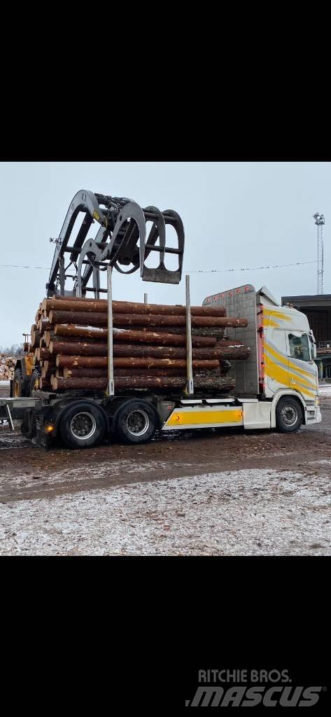 Scania R 650 Metsaveokid