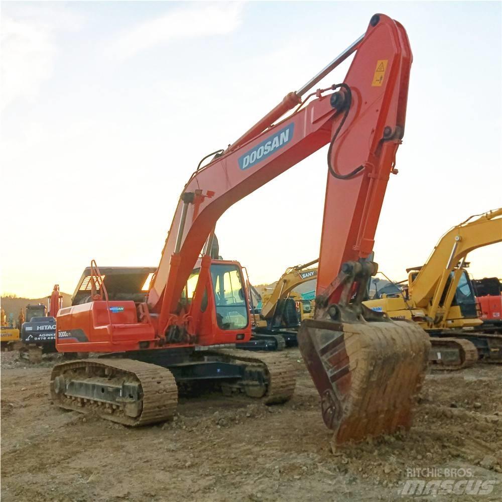 Doosan DH 300 LC-7 Roomikekskavaatorid