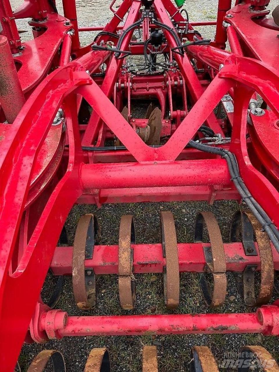 Horsch Joker 8RT Randaalid