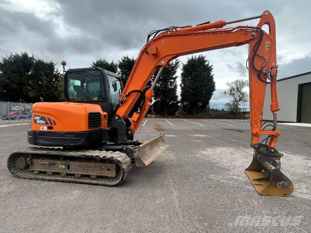 Doosan DX 85 R-3 Väikeekskavaatorid 7t-12t