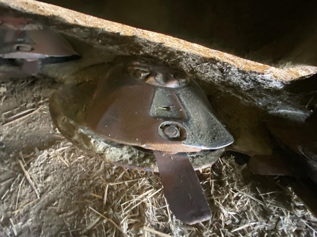 Kuhn GMD 3111 ff Niidukid