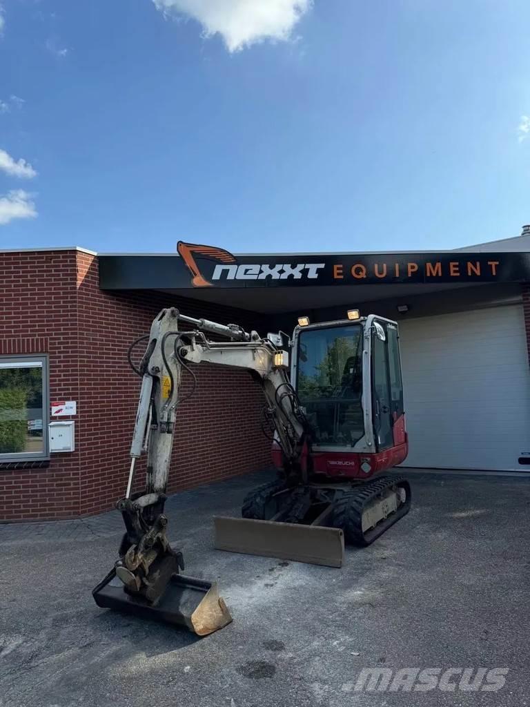 Takeuchi TB230 Roomikekskavaatorid