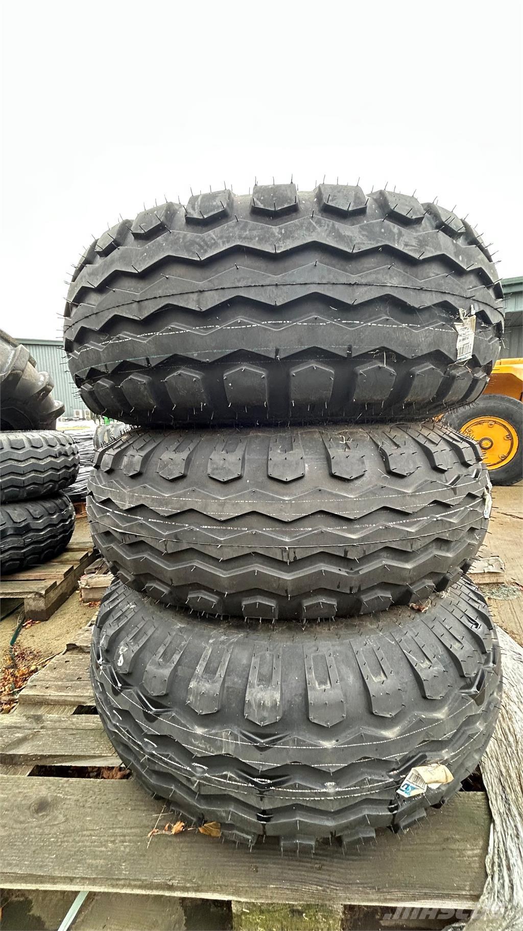  300/85R15.3 Rehvid, rattad ja veljed