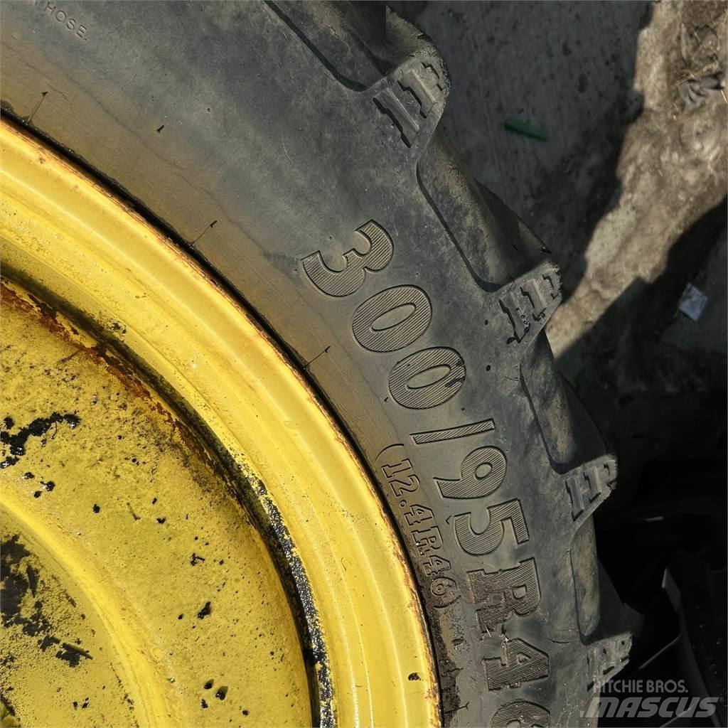  300/95R46 Rehvid, rattad ja veljed