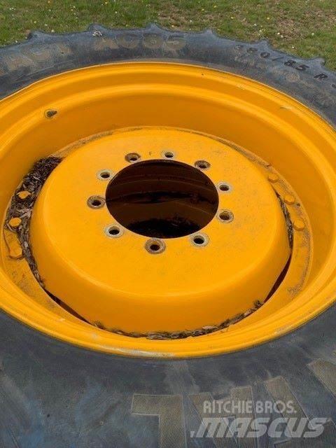  380/85R34 Rehvid, rattad ja veljed