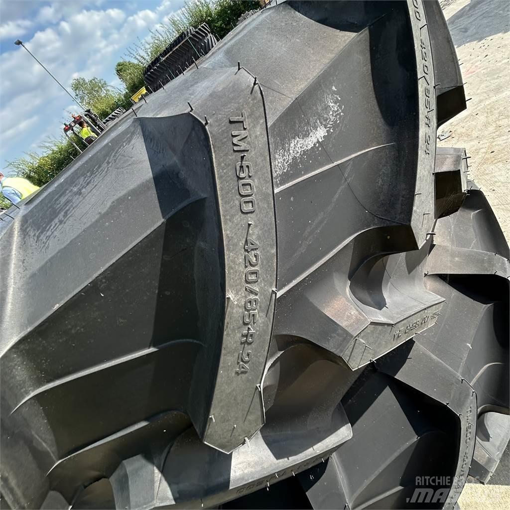  420/85R24 Rehvid, rattad ja veljed