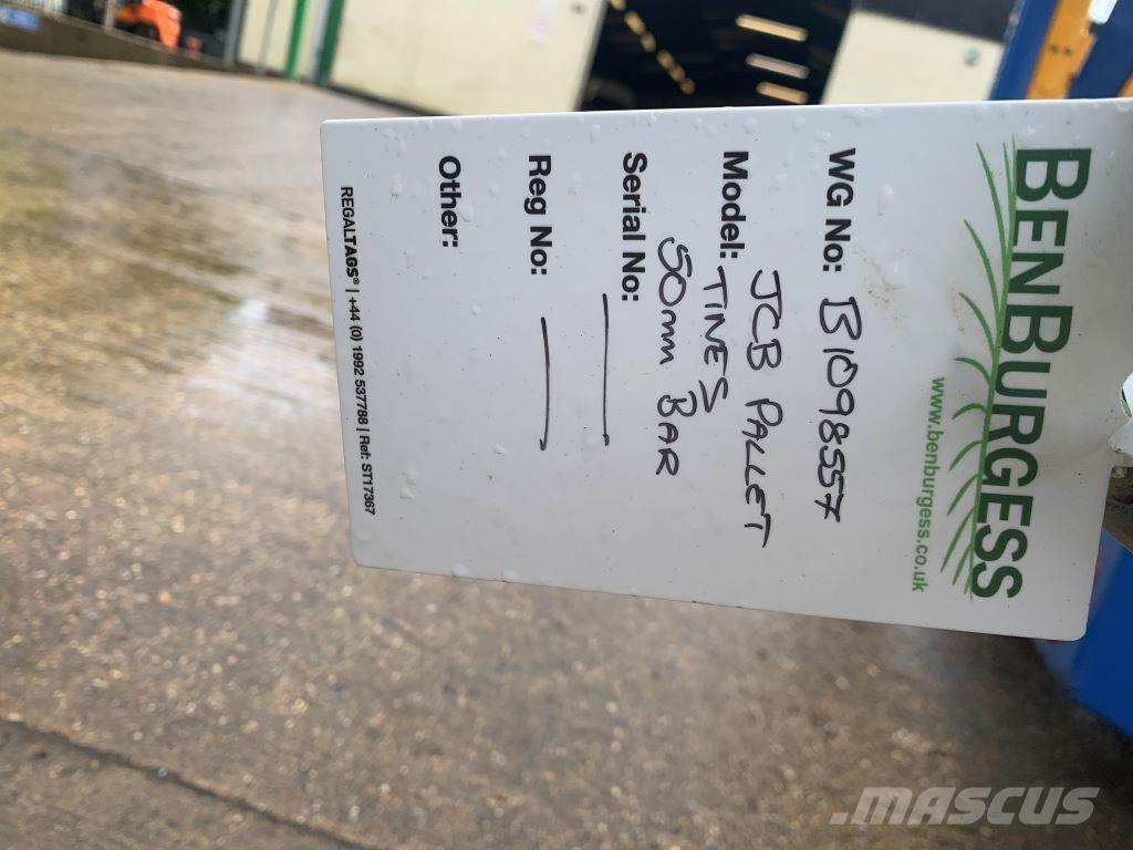  ATTACHMENTS Põllumajanduslikud teleskoopkäitlejad