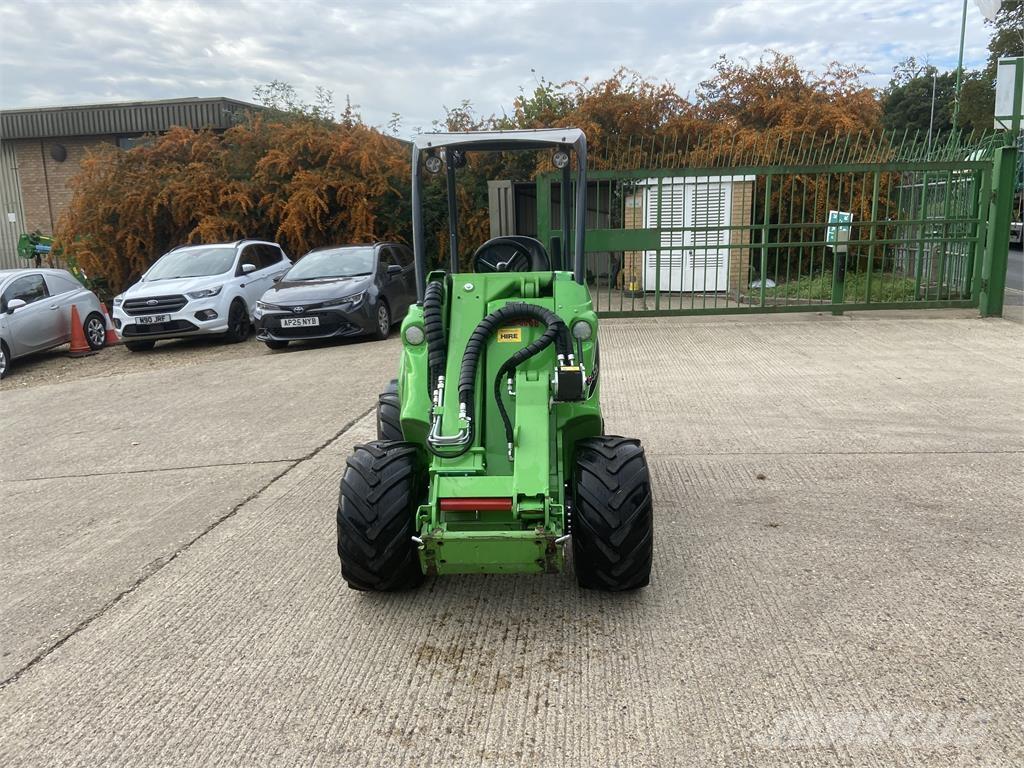 Avant 645I Rataslaadurid