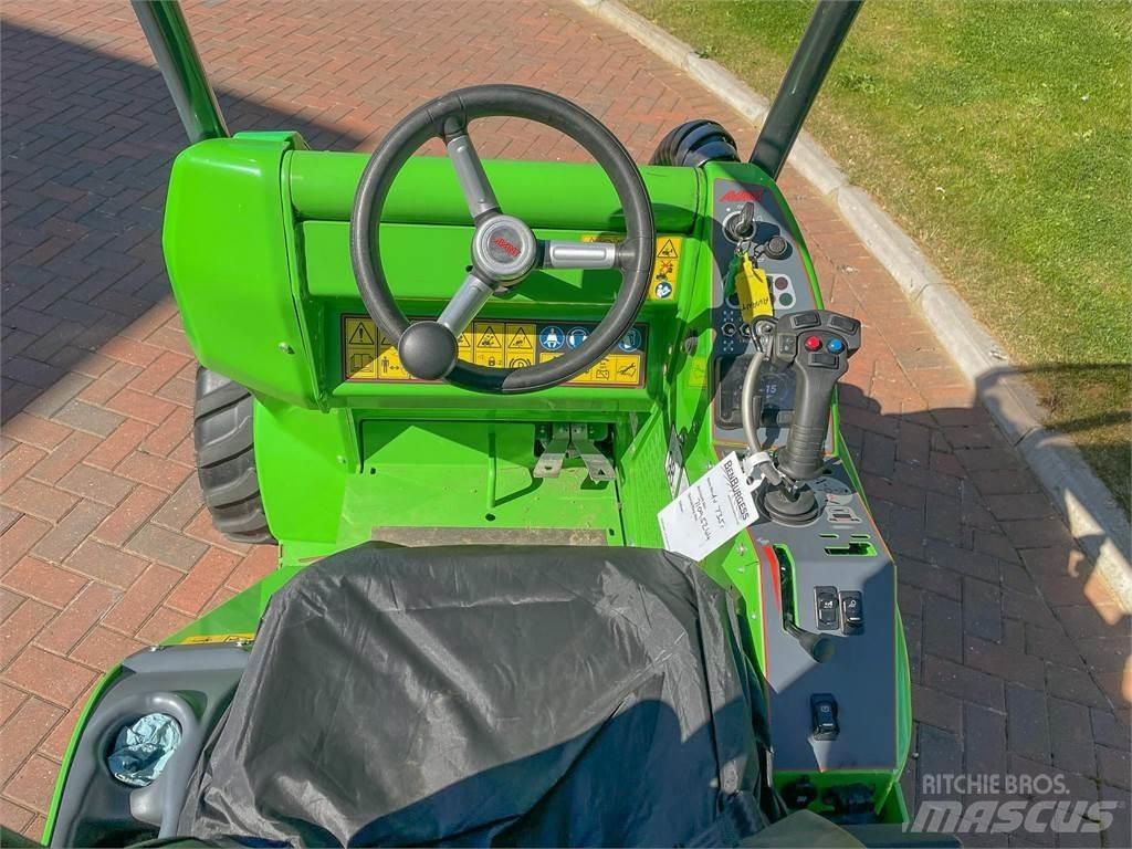 Avant 735 Rataslaadurid