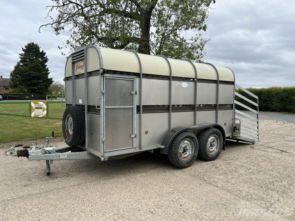 Bateson 48LT Sõnnikulaoturid