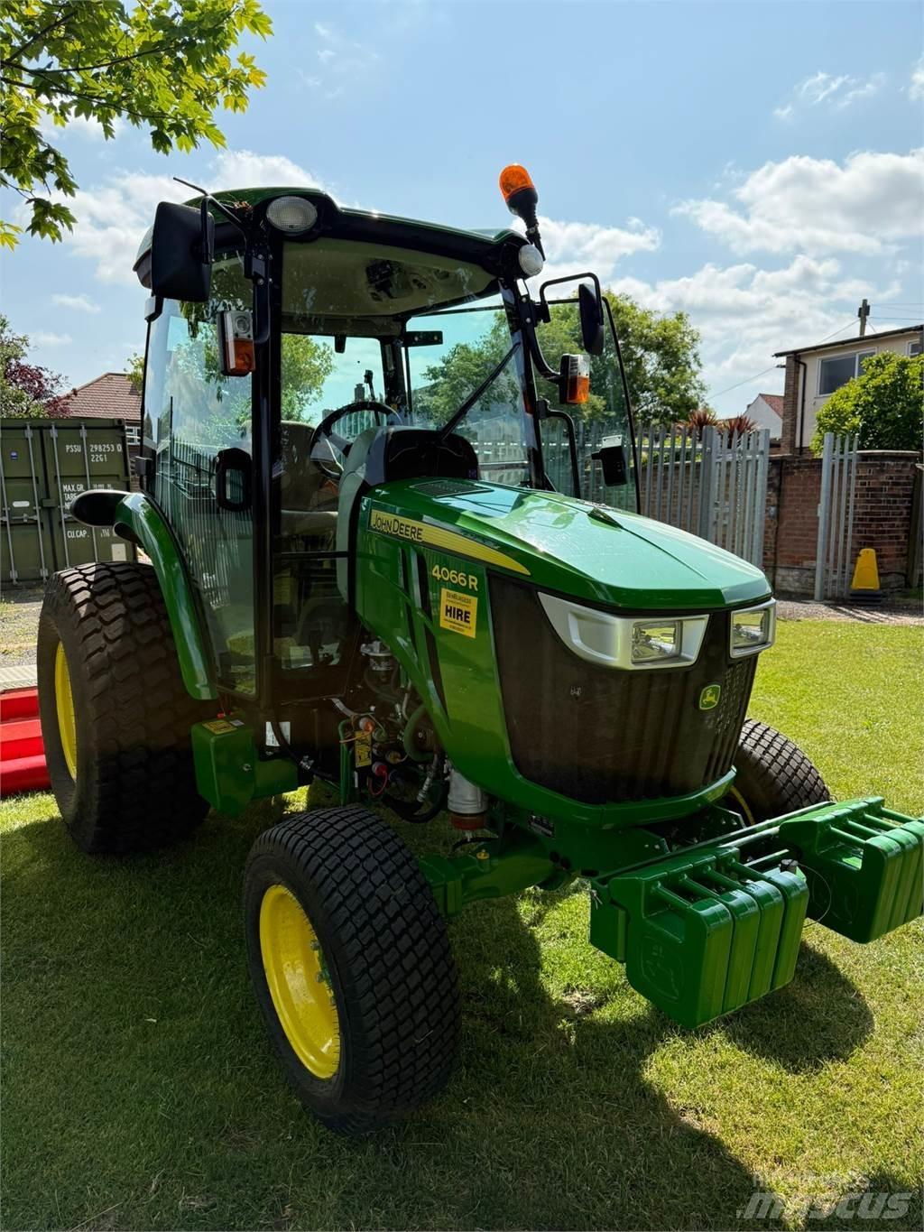 John Deere 4066R Kompakttraktorid