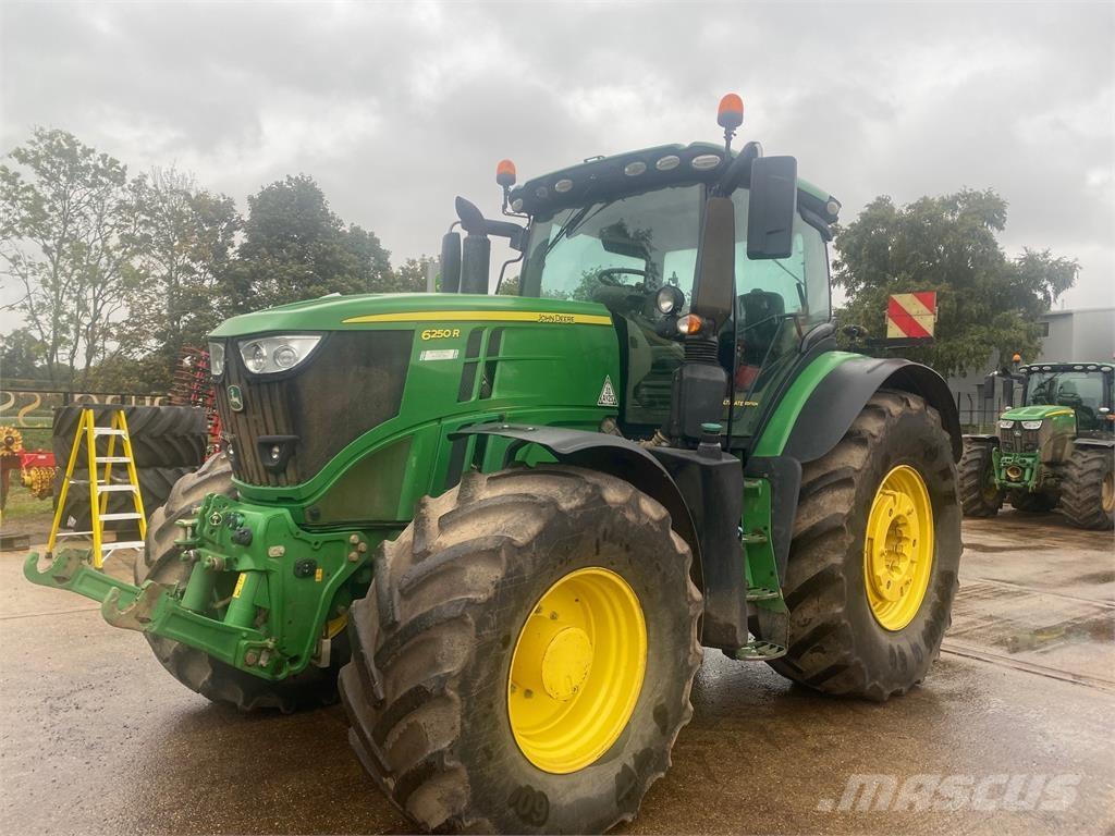 John Deere 6250R Traktorid