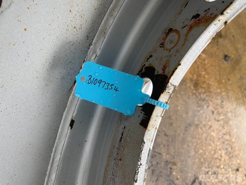 Kramer 500/70R24 Rehvid, rattad ja veljed