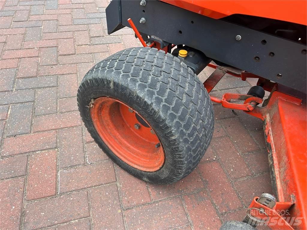 Kubota BX2350 Kompakttraktorid