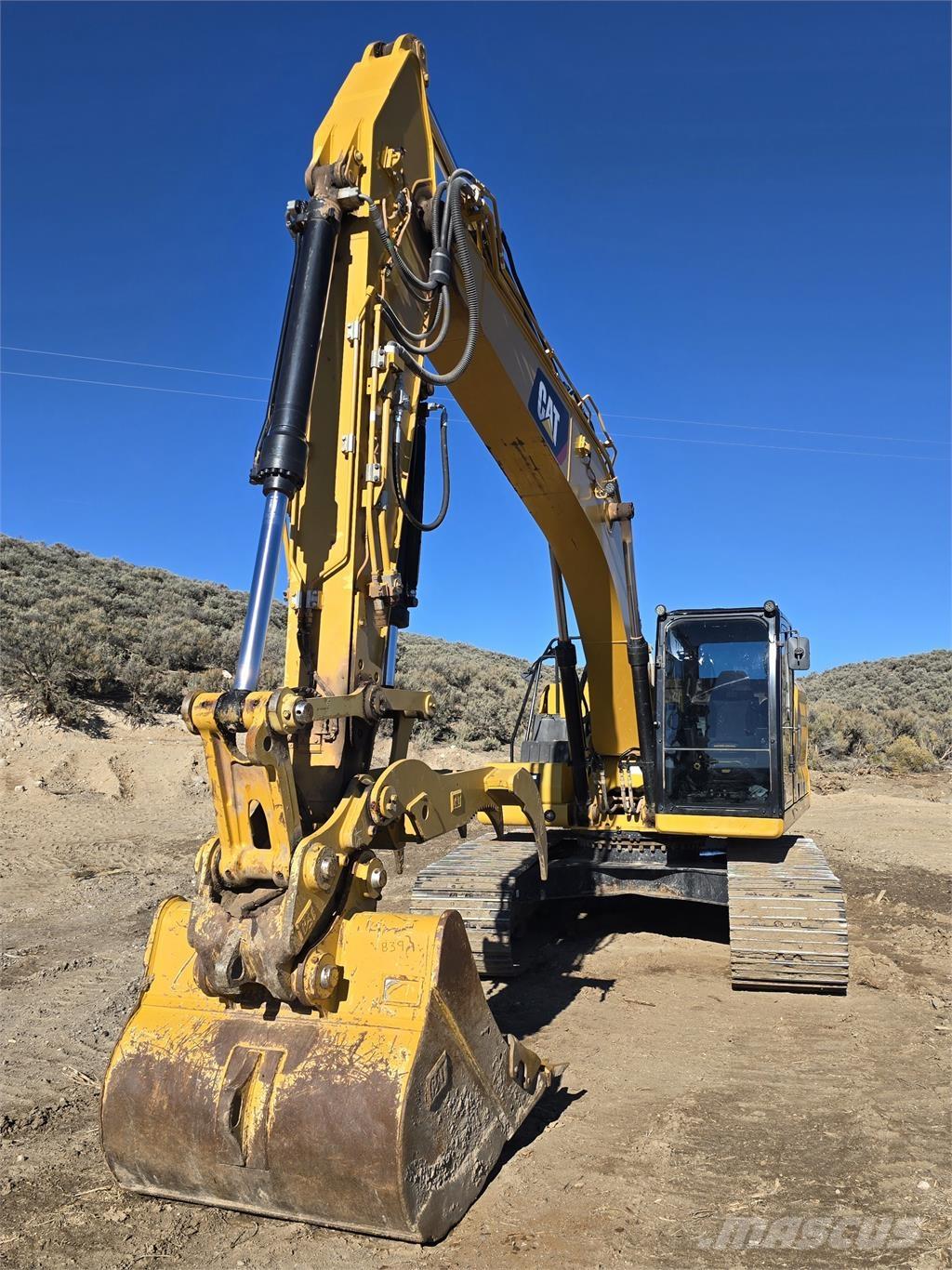 CAT 320 Muu