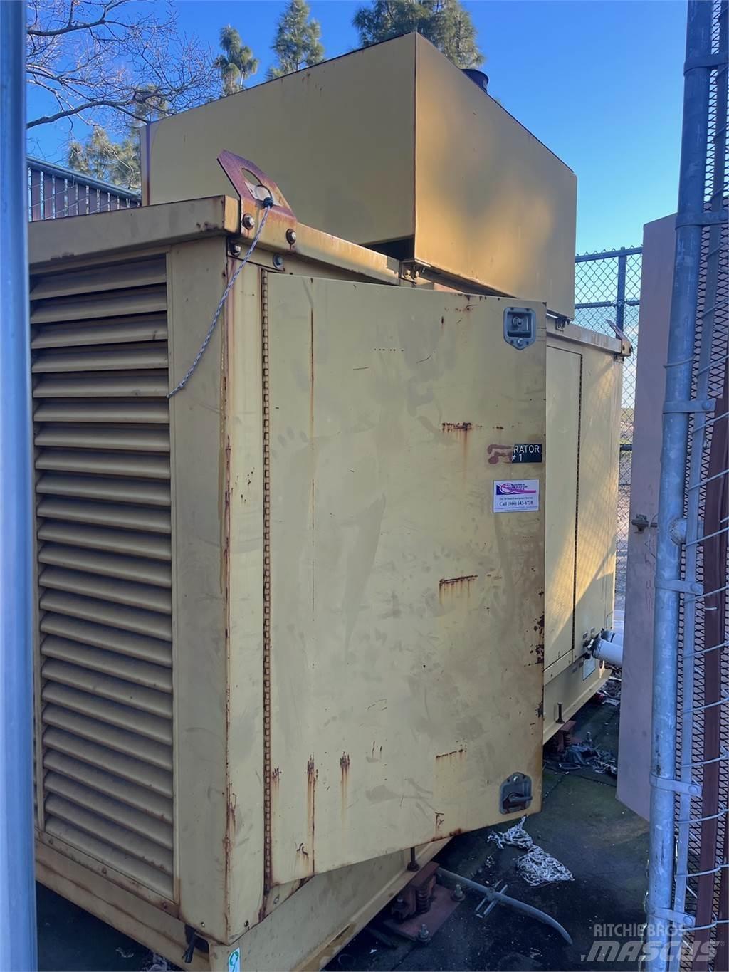 CAT 400 KW Muu