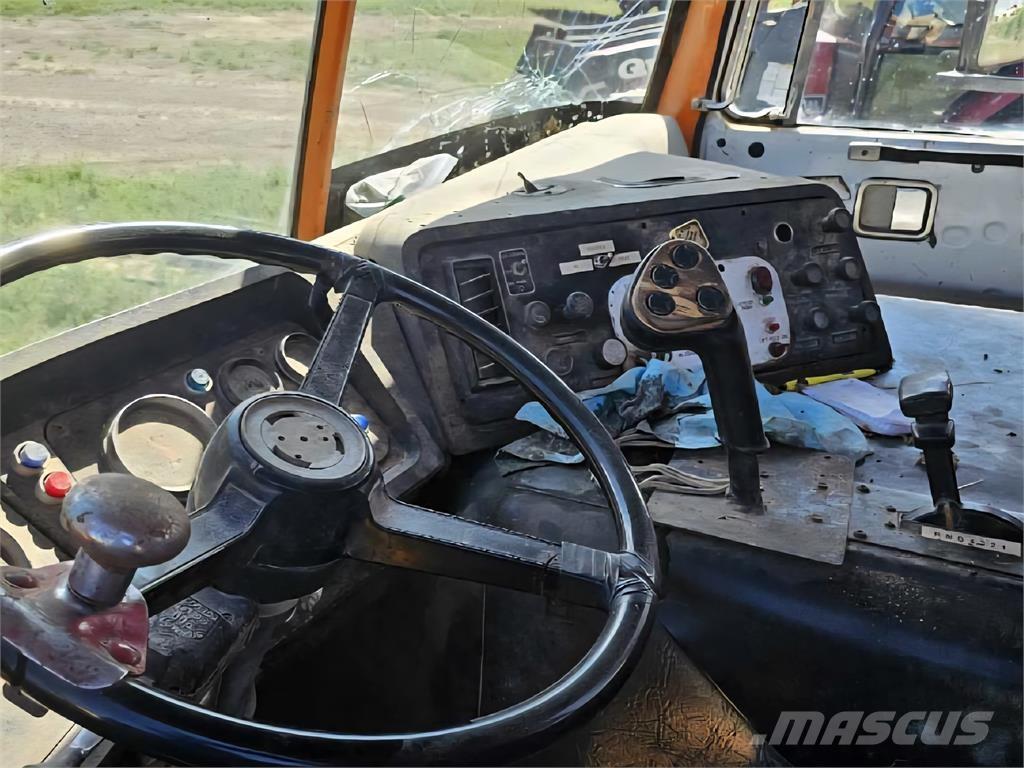  Ton-Right 890 Pakihaaratsid