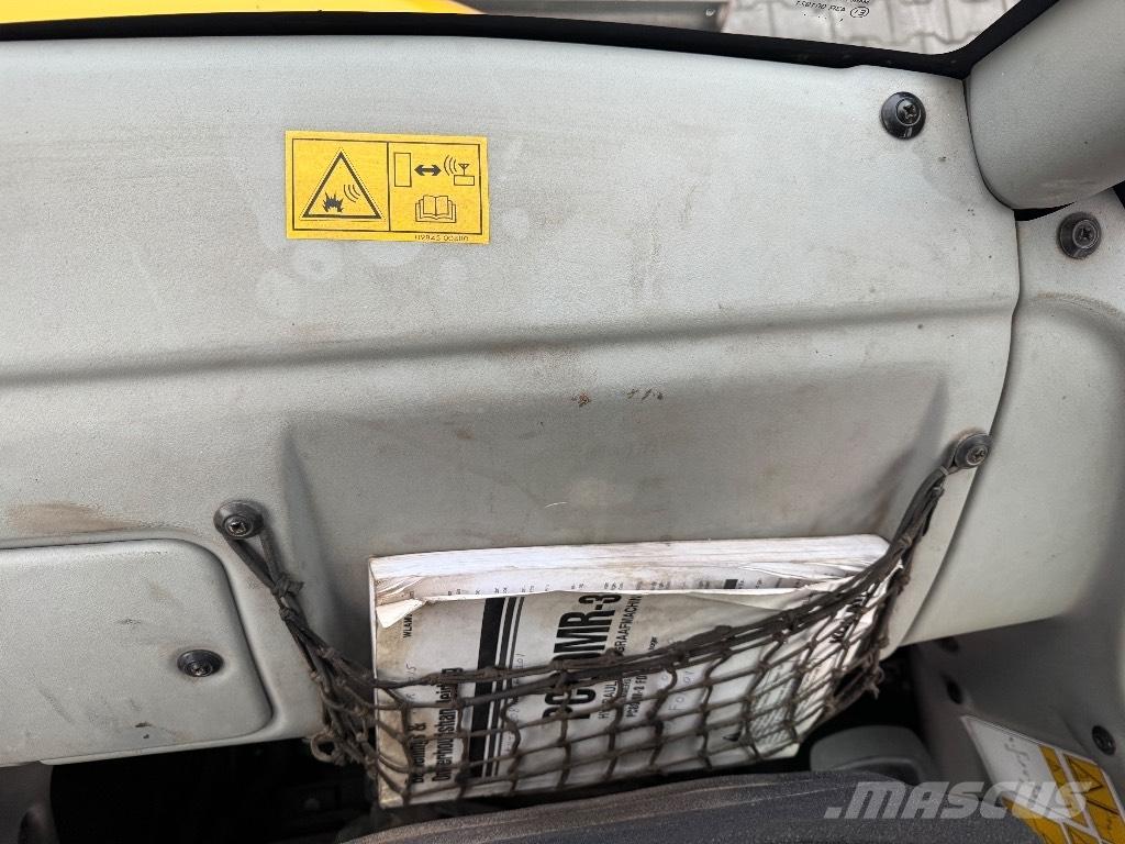 Komatsu PC 80 MR-3 Väikeekskavaatorid 7t-12t