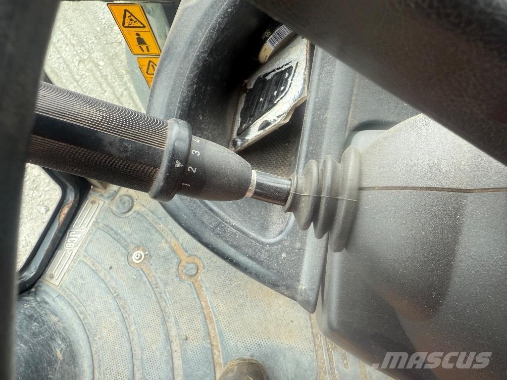 JCB 3 CX Ekskavaatorlaadurid