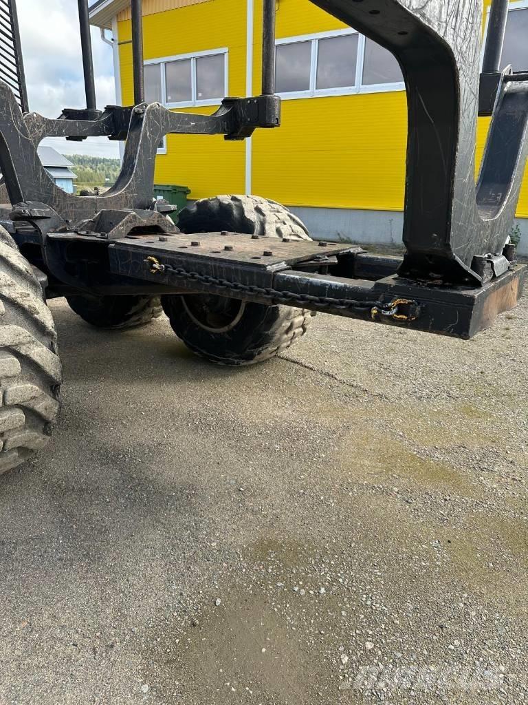 Komatsu 875 Forwarderid