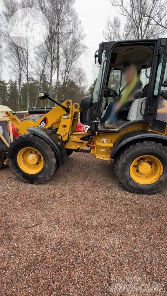 CAT 908 H Rataslaadurid