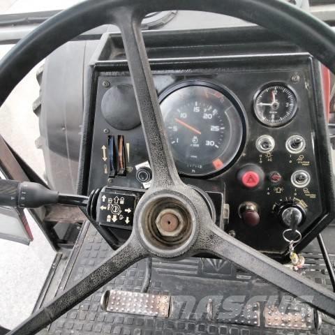 Valtra Valmet 905 Traktorid