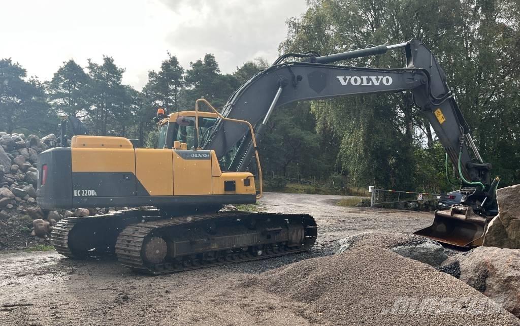 Volvo EC 220 DL Roomikekskavaatorid