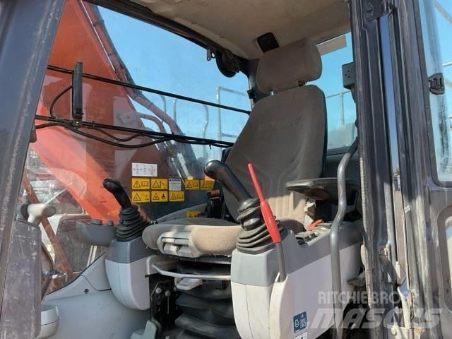 Hitachi ZX 210 LC-6 Roomikekskavaatorid