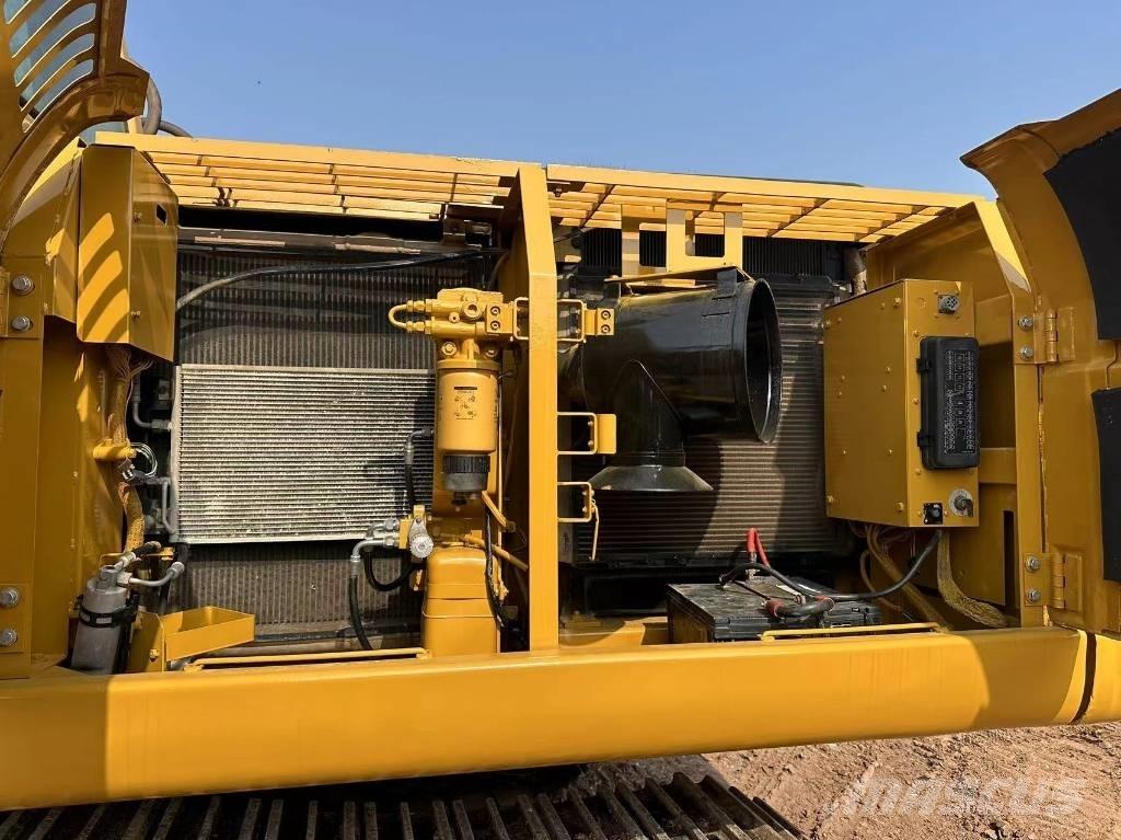 CAT 325CL Roomikekskavaatorid